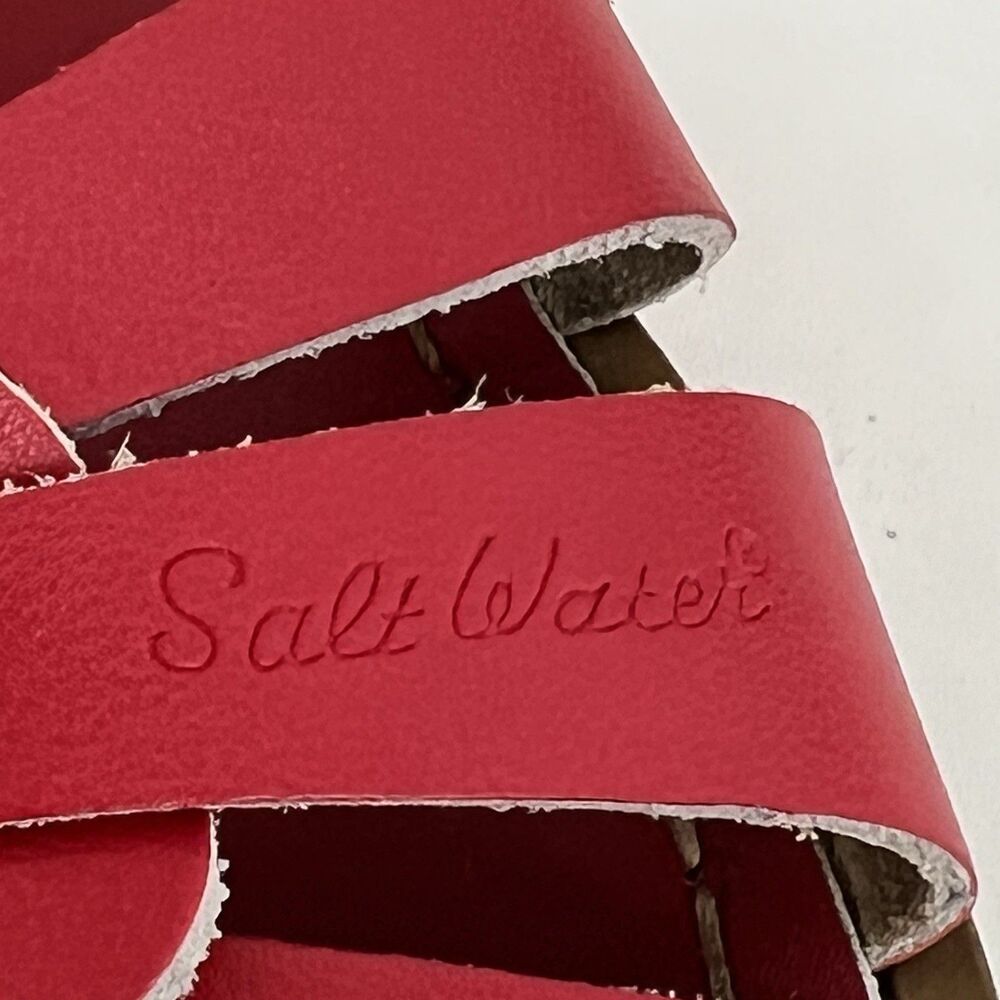Salt Water Sandals Red Leather Strappy Youth Size 5 Adjustable Buckle - Picture 8 of 9